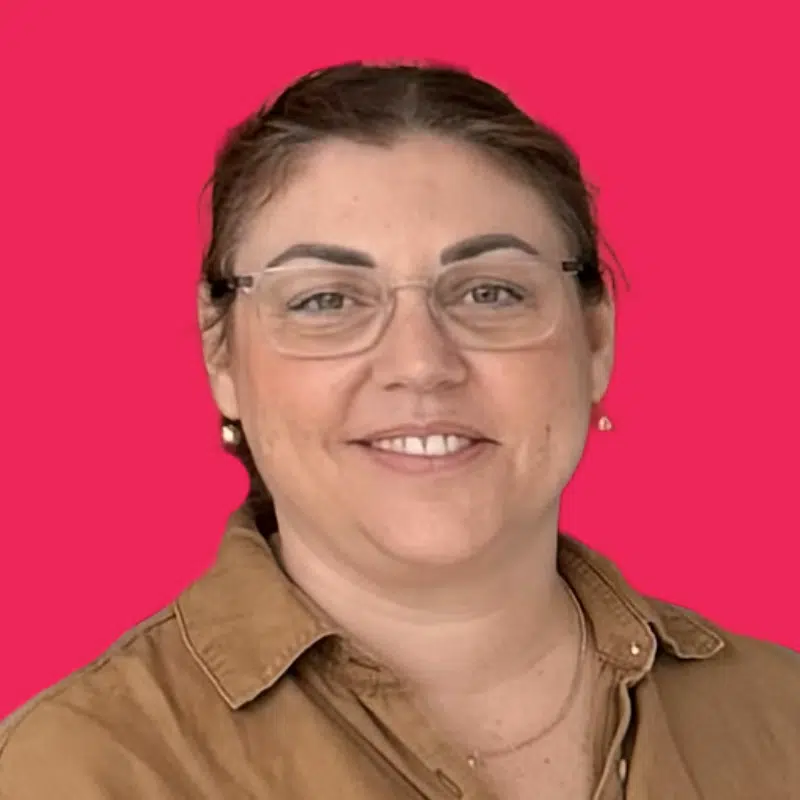 Kelly Leach